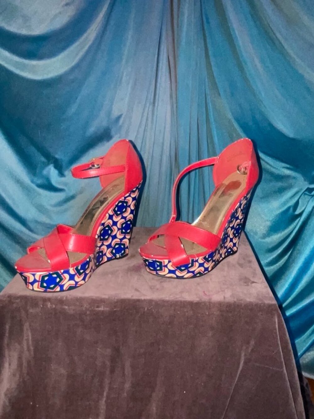 Bamboo Coral Geometric Print Platform Wedge Sandals
